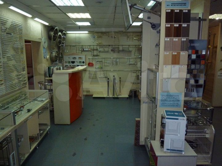 Торговая 28,2 м² высокий трафик, красная линия