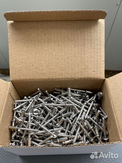 Заклепки вытяжные 4х8, 4х10