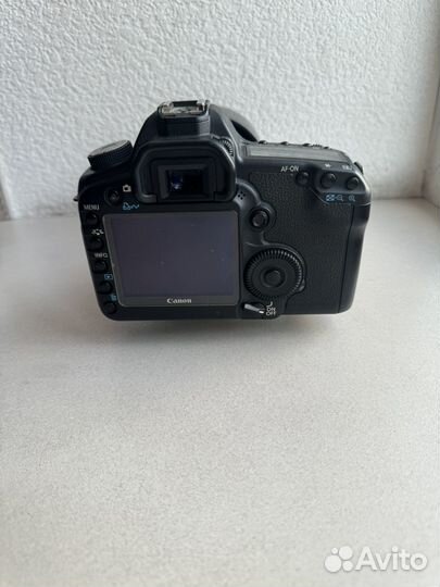 Зеркальный фотоаппарат canon 5D mark ii
