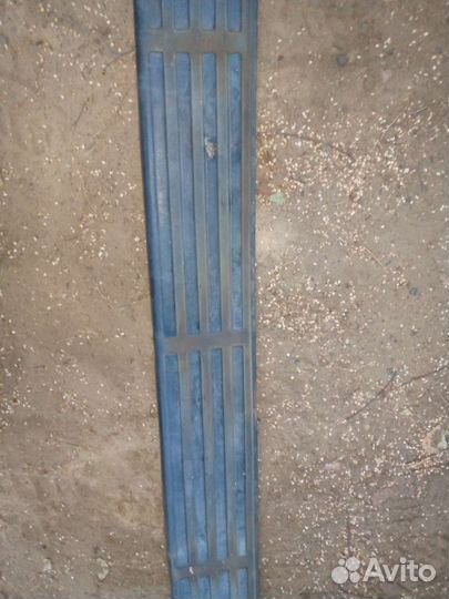 Накладка заднего бампера Toyota Hilux Surf