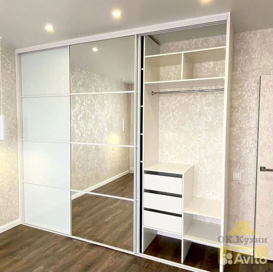 Угловой шкаф