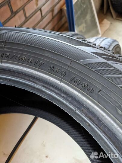 Yokohama Ice Guard IG60 215/60 R17 96Q