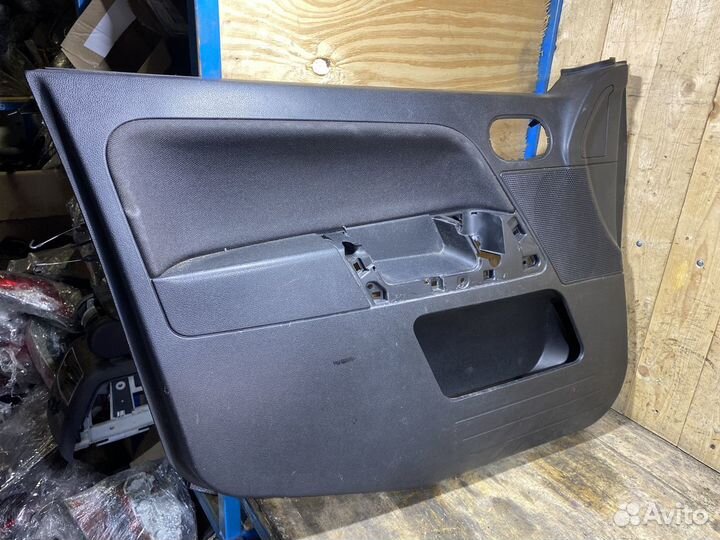 Обшивка передней левой двери Ford Fusion 79083