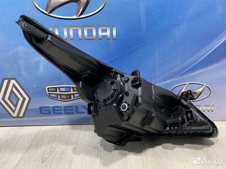 Фара Kia RIO 4 Лев