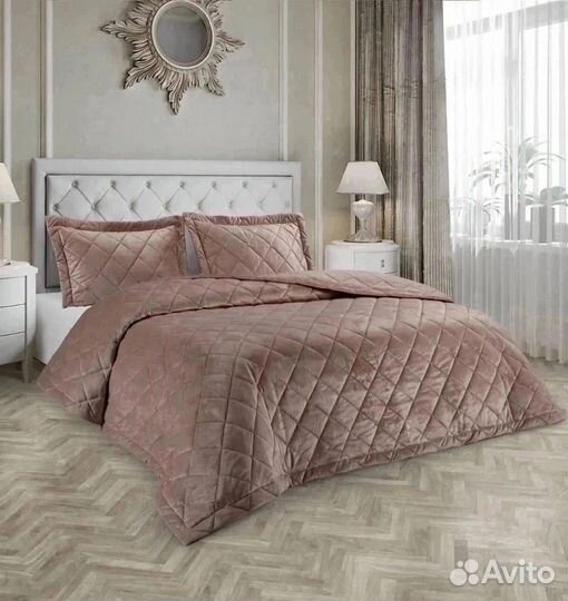 Стеганное покрывало велюр однотонный