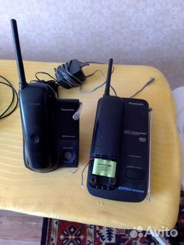 Радиотелефоны рабочие и ещё 2 от тел.сети.за все