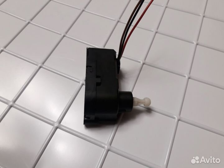 Корректор фары Volkswagen 0307853303