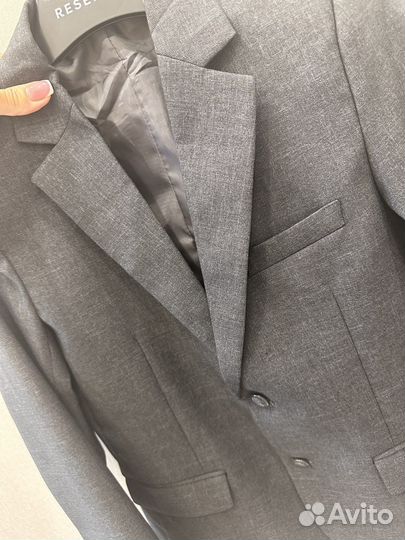 Пиджак для мальчика (новый ) 140/146