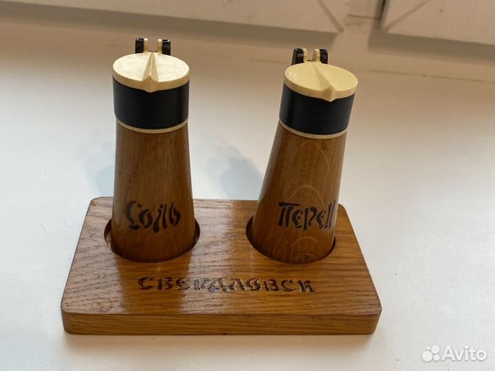 Солонка и перечница