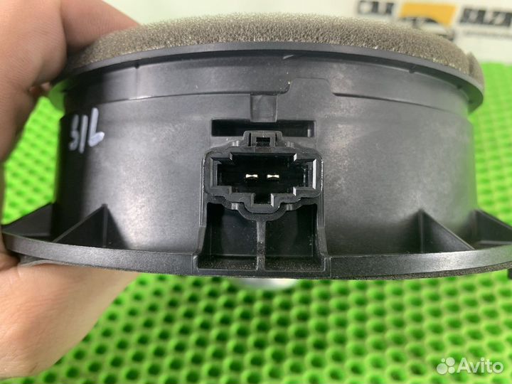 Динамик двери задний