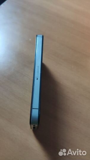 iPhone 4S, 16 ГБ