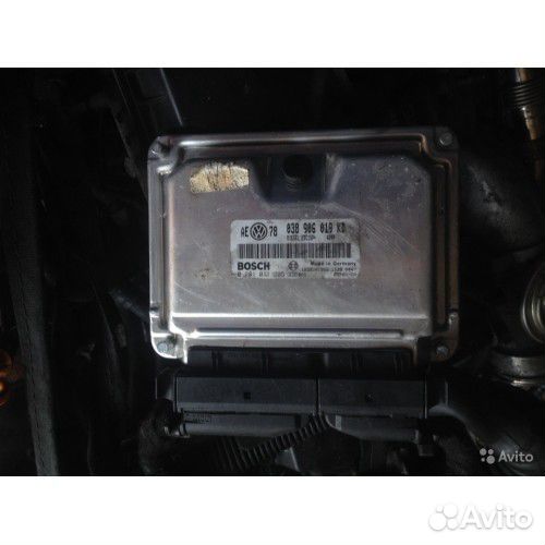 Блок управления двигателем Audi A4 0281011205