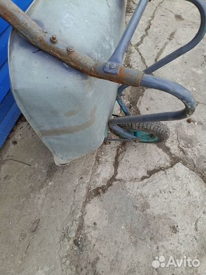 Инструменты и материалы для сада