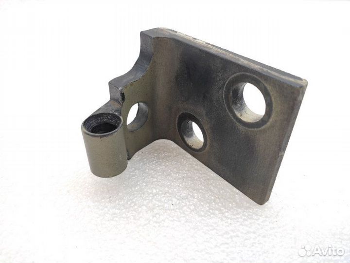 Петля двери передняя правая Bmw X5 E53 2005