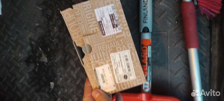 Помпа renault logan 1,4 1.6 7701 478 018