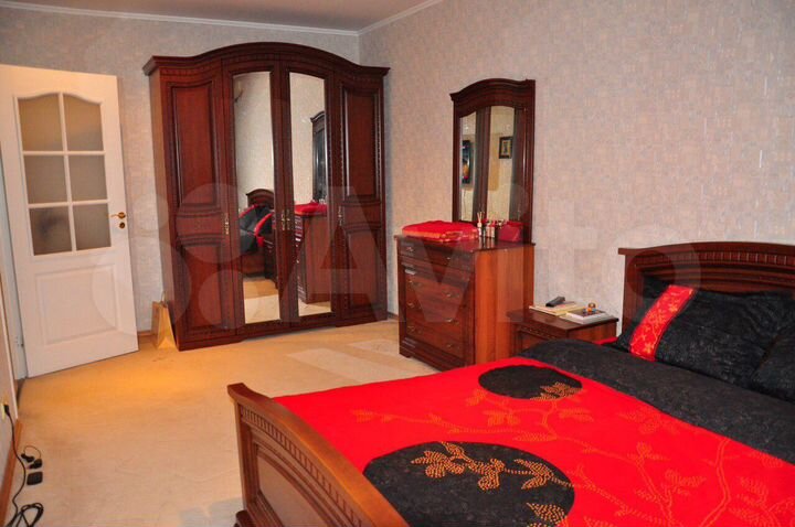 3-к. квартира, 95 м², 5/6 эт.