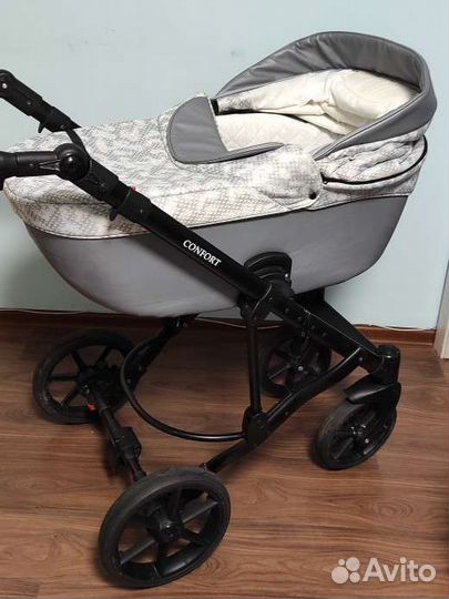 Коляска 2 в 1 Pituso Confort