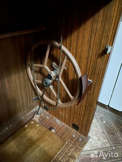 Швейная машина Чайка 2 рабочая