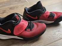 Баскетбольные кроссовки Nike Kyrie Flytrap III