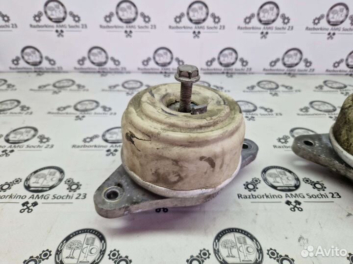 Подушка двигателя 4matic для Mercedes W221
