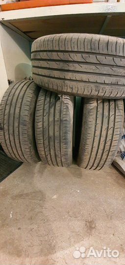 Continental ContiPremiumContact 2 215/55 R18