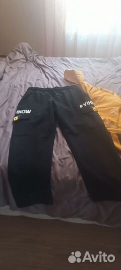 Спортивный костюм женский