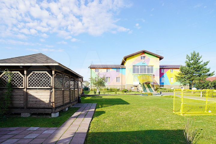 Гостиница, 1300 м²