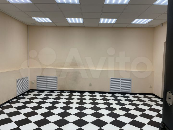 Торговая площадь, 36 м²