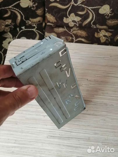 Шахта для автомагнитолы