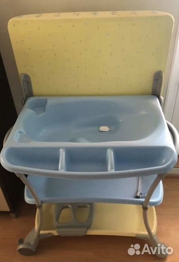 Столик для пеленания и ванночка
