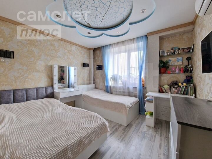 2-к. квартира, 53 м², 3/6 эт.