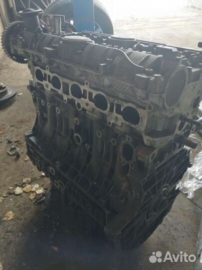 Двигатель B5254T12