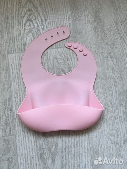 Нагрудник силиконовый детский