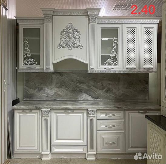 Цена за весь кухонный гарнитур белый серебро