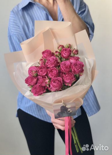 Стильный букет цветов из роз