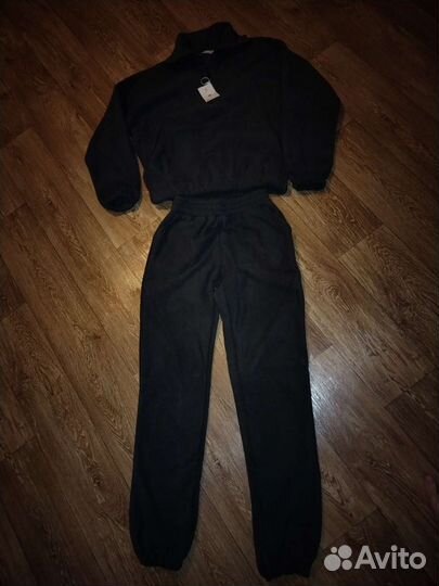 Спортивный костюм женский новый