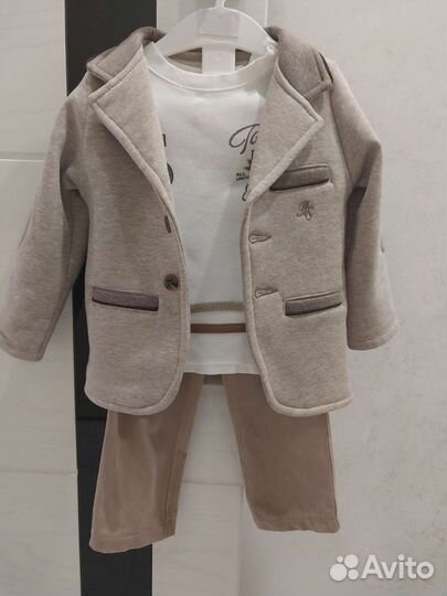 Костюм тройка на мальчика 98