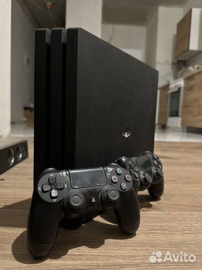 Sony playstation 4 PS4 pro 1tb с играми