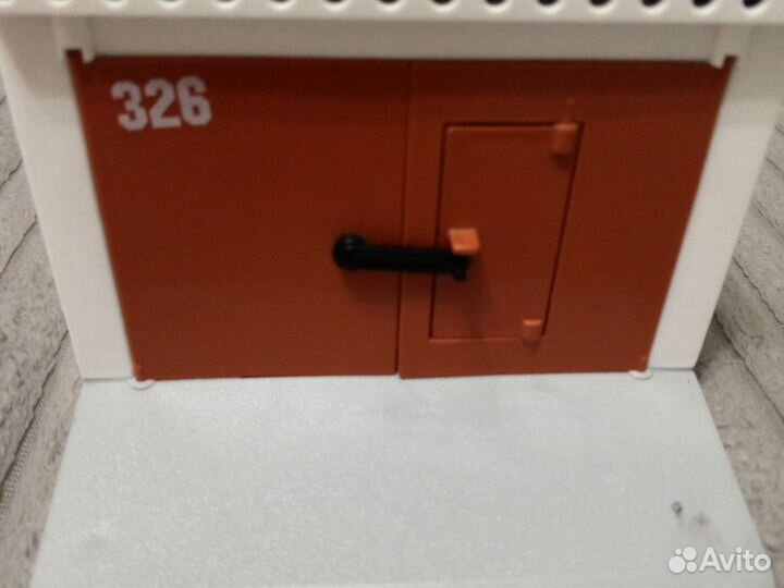 Гараж для машинок