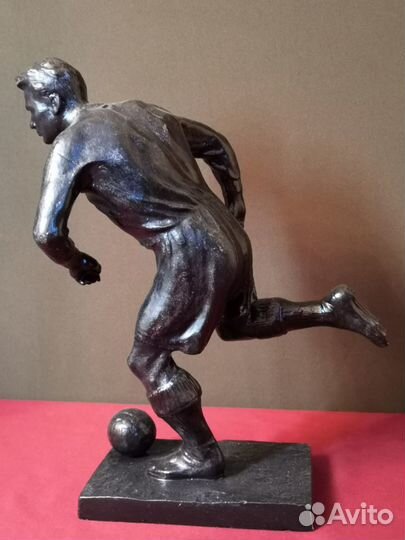 Статуэтка Футболист 36 см Монументскульптура 1958г