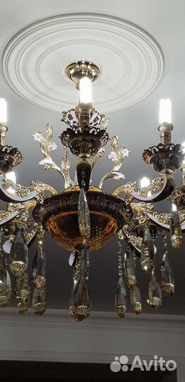 Люстра новая