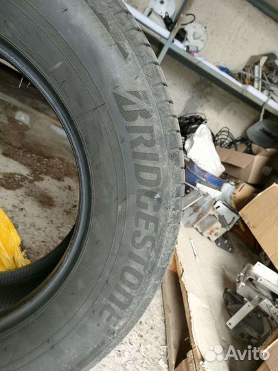 Bridgestone Alenza 001 285/60 R18