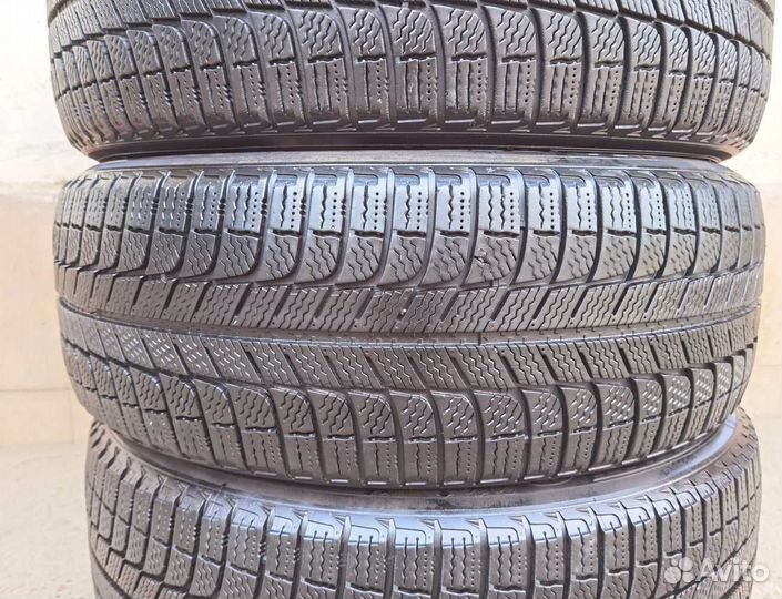 Michelin X-Ice XI3 215/60 R17 98V