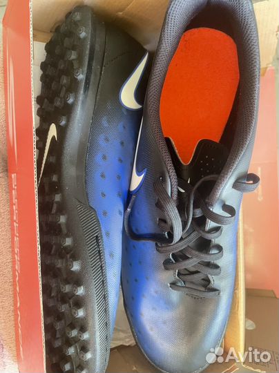 Бутсы футбольные 