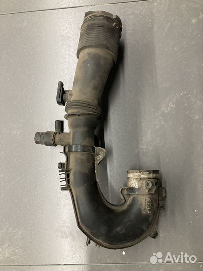 Патрубок впускной Mercedes W176 W156 W117 W246