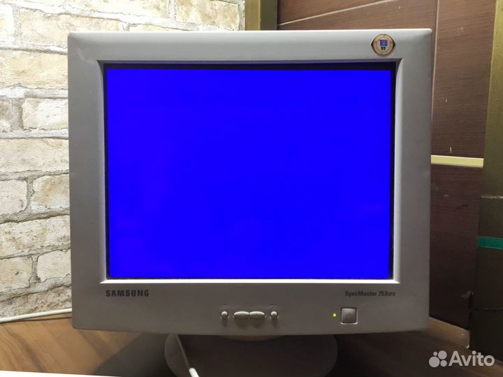 Монитор Samsung SyncMaster 753 dfx