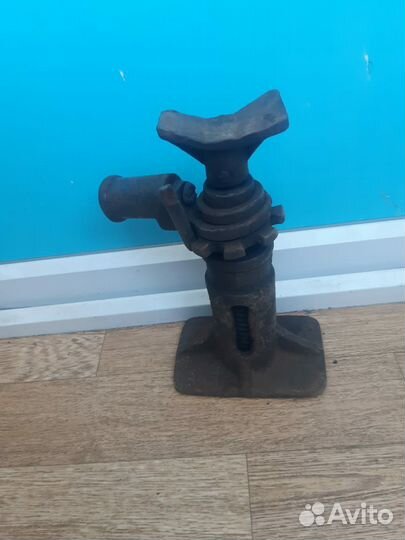 Домкрат Советский 2т