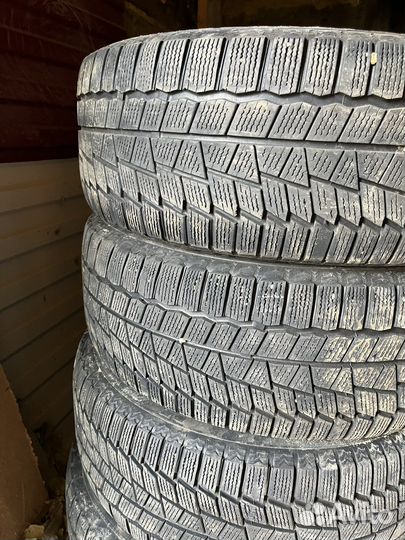 Accelera 651 20.5/55 R16