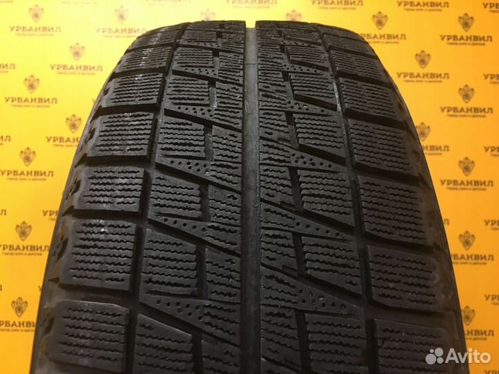 Bridgestone Blizzak Revo2 215/60 R17 96Q