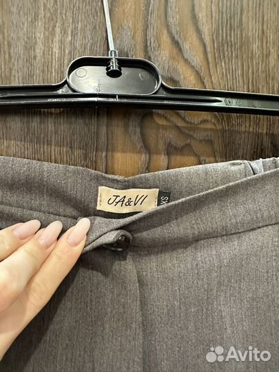 Брюки классические женские